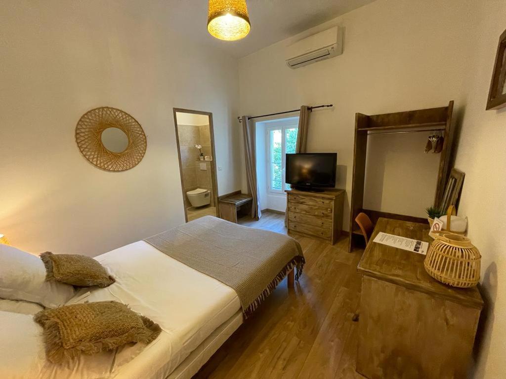נים Hotel Mas De Galoffre מראה חיצוני תמונה